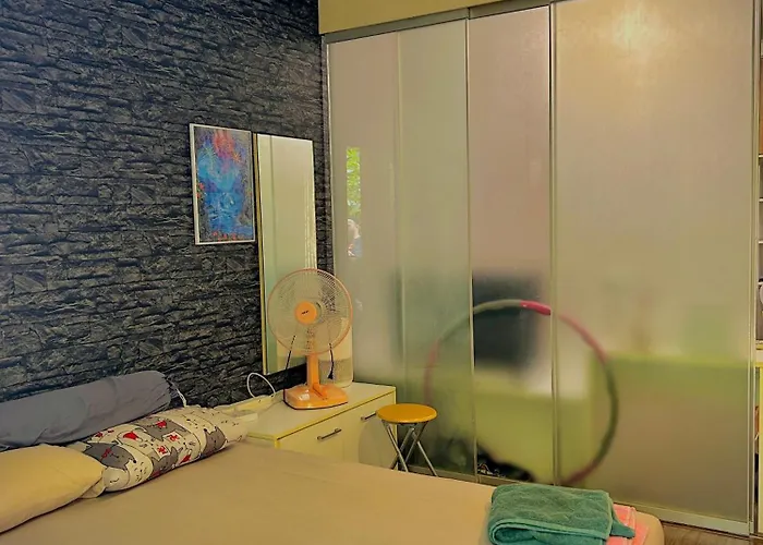 Modern View Near Mrt Newly Opened Apartment