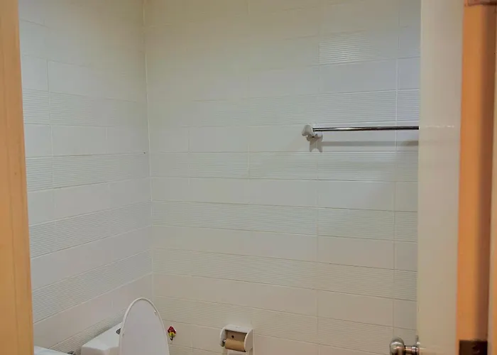 Modern View Near Mrt Newly Opened Apartment